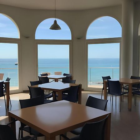 Clp - Beach Front, Pool View And Parking Калпе Екстериор снимка
