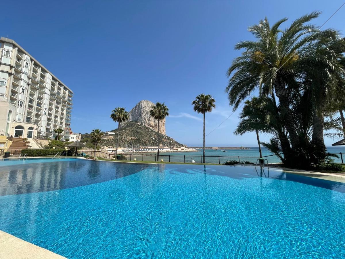 Clp - Beach Front, Pool View And Parking Калпе Екстериор снимка